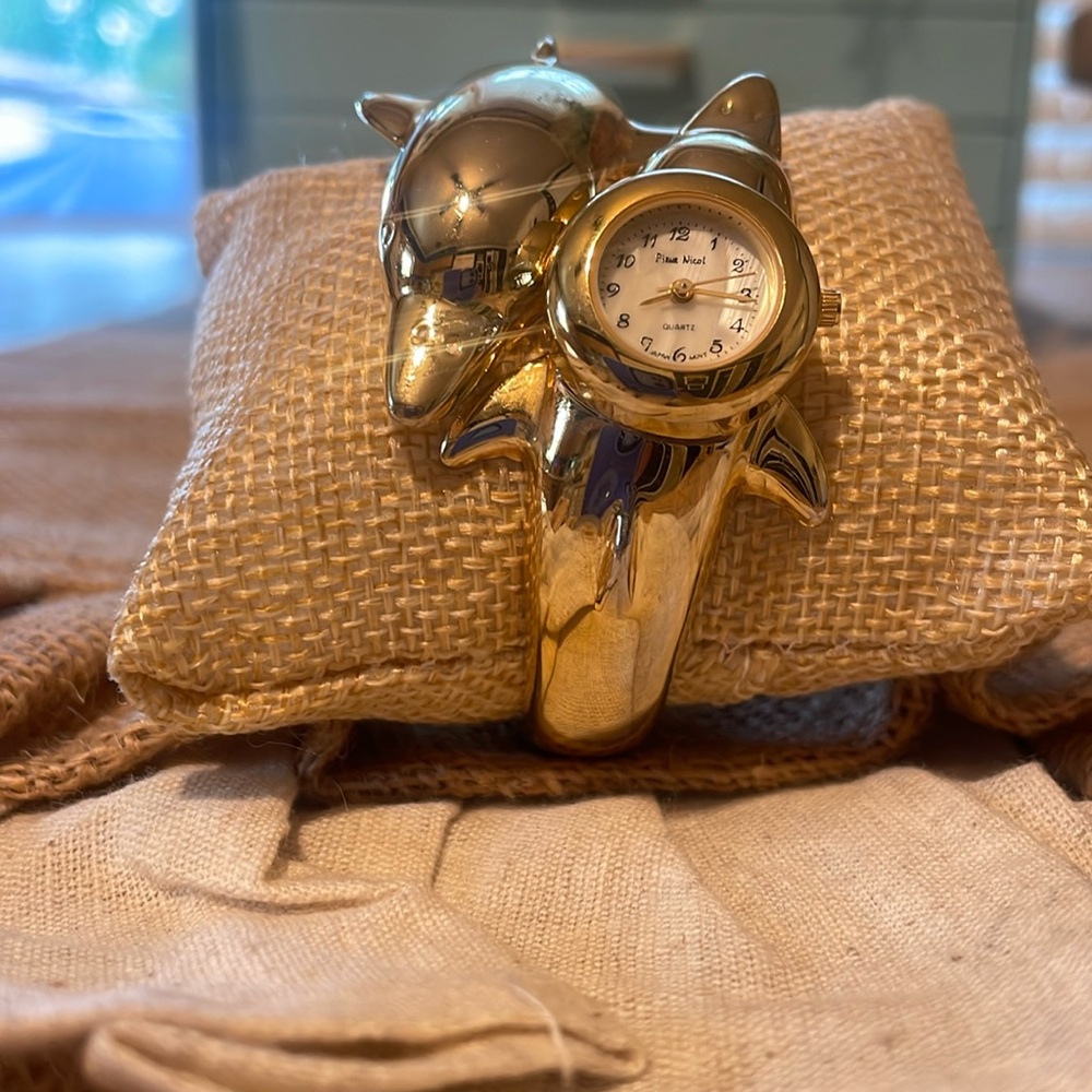 piece nicol dolphin watch